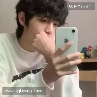 雷栋香
